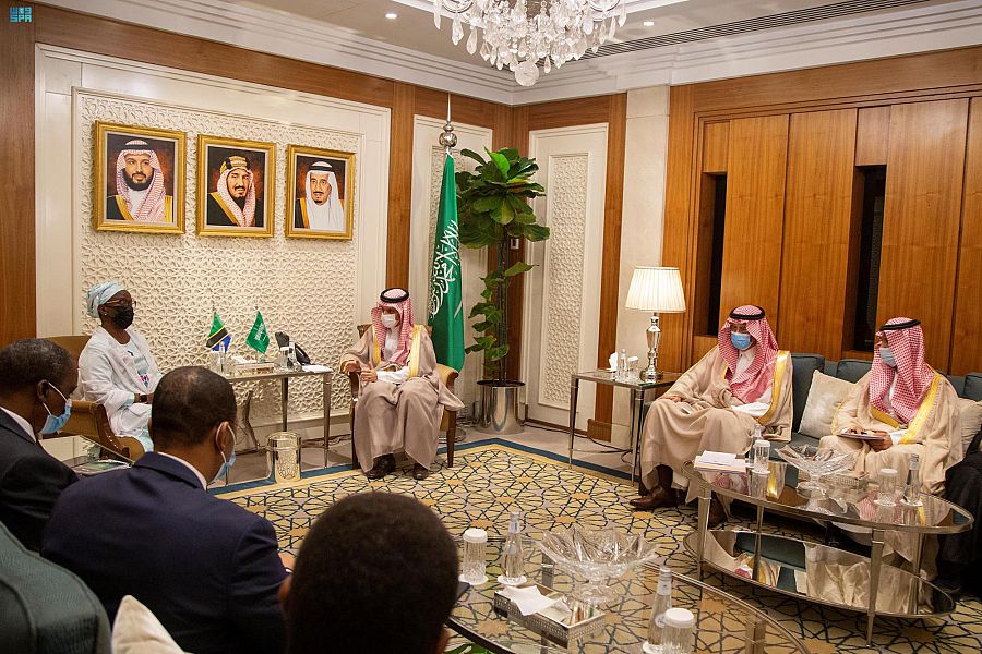 سمو وزير الخارجية يستقبل وزيرة الخارجية التنزانية