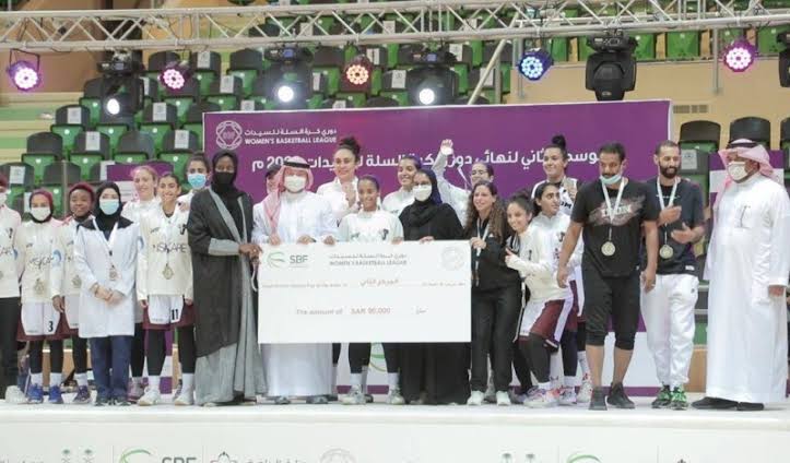 فريق ارمد ايغلز يحقق بطولة النسخة الثانية لدوري السيدات لكرة السلة