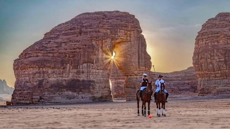 فرسان البولو يستعدون لبطولة العلا