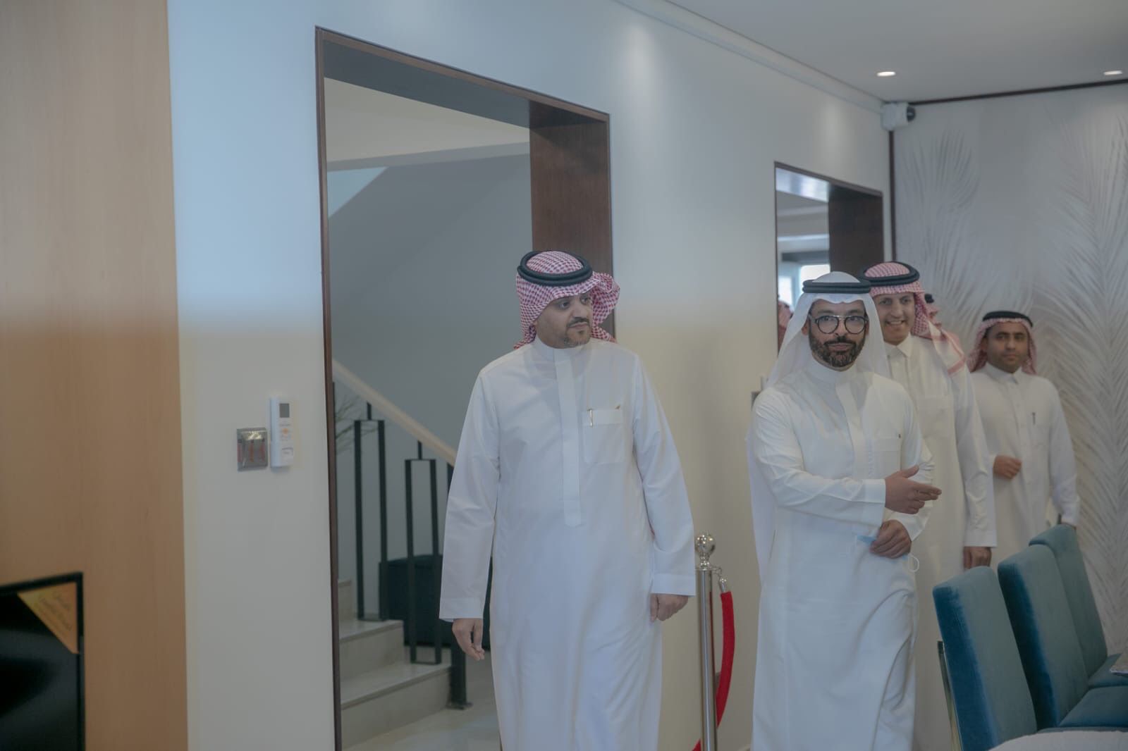 البدير يتفقد أعمال مشروع "سرايا النرجس" بضاحية الجوان شمال الرياض