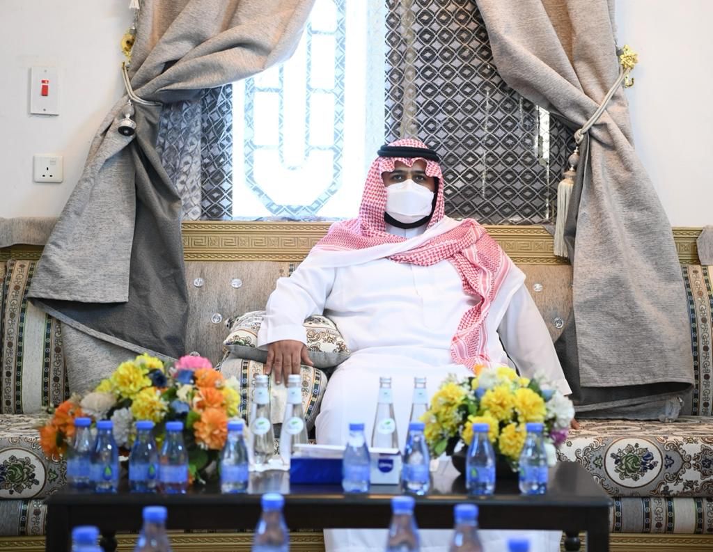 سمو نائب أمير جازان يتفقد مراكز الجانبه والشجعة وجبال الحشر وعمود ويطلع على احتياجاتهم التنموية