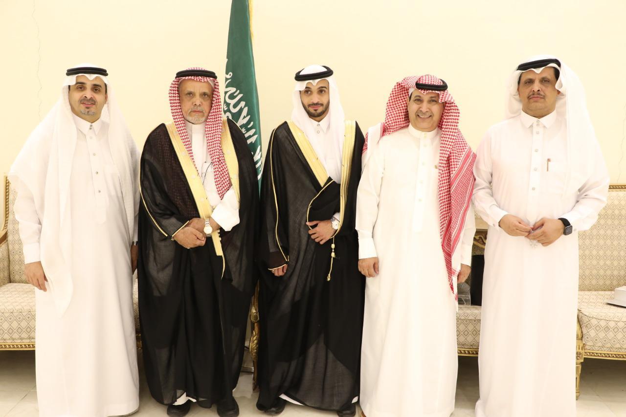 "العويفي" يحتفل بزواج عبدالله بقاعة الاندلس