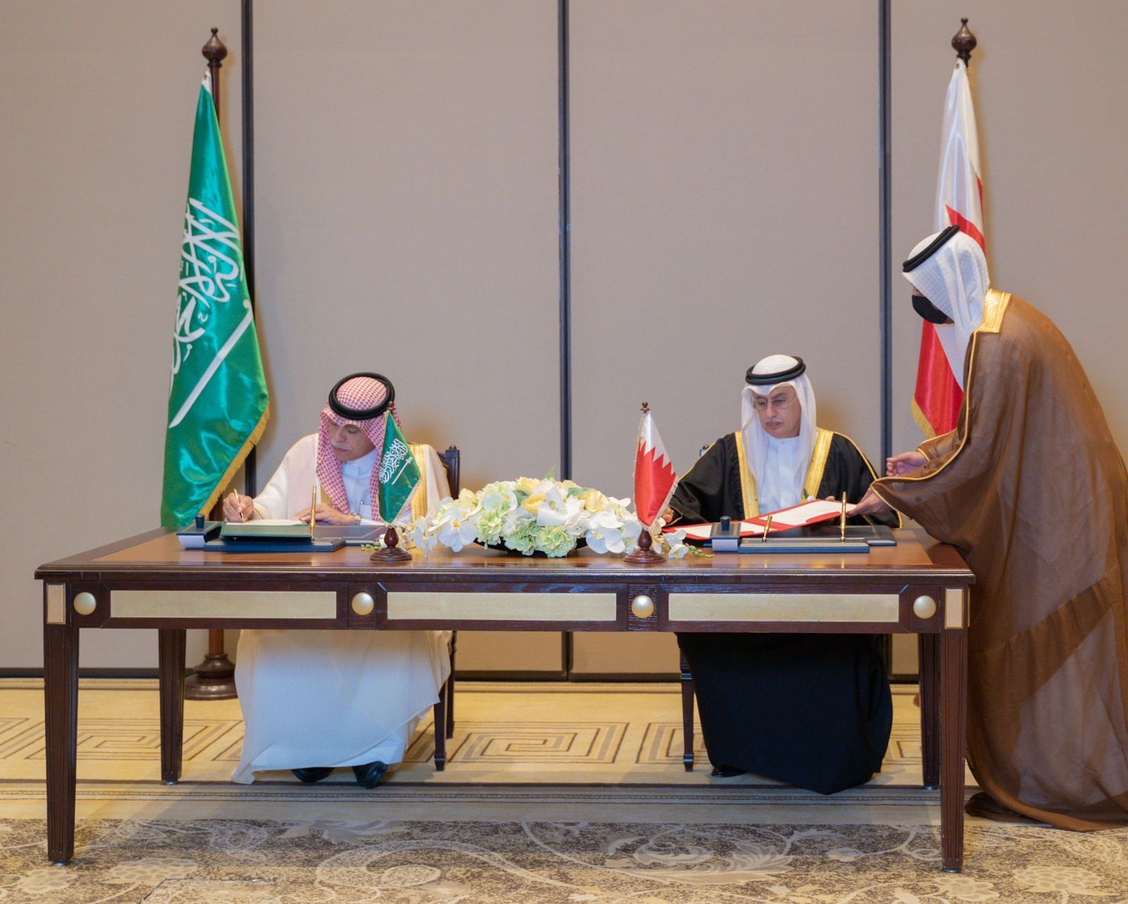 الهيئة السعودية للملكية الفكرية توقع مذكرة تعاون في مجال الملكية الفكرية مع وزارة الصناعة والتجارة والسياحة في المملكة