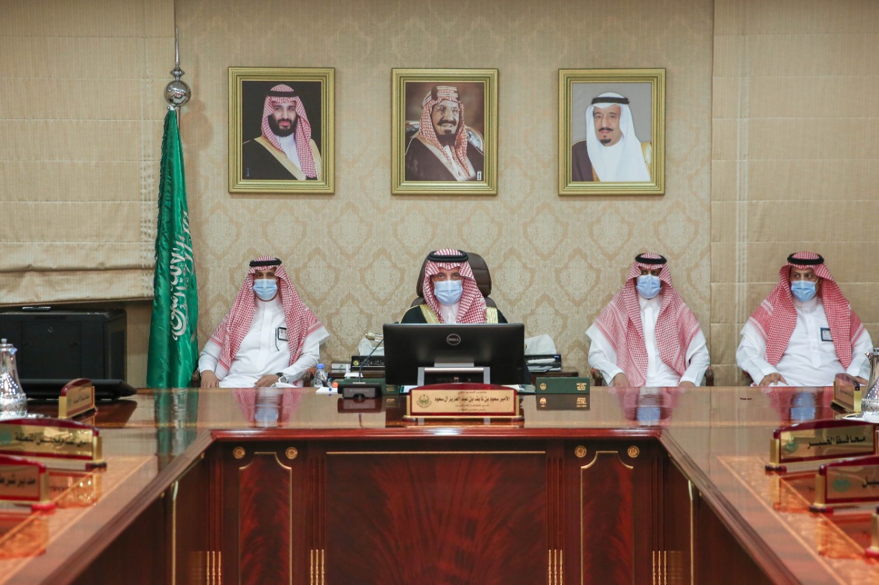 رفع التهنئة للقيادة بمناسبة صدور الميزانية العامة للدولة أمير الشرقية يترأس اجتماع المحافظين ويطلع على التقارير الأمنية