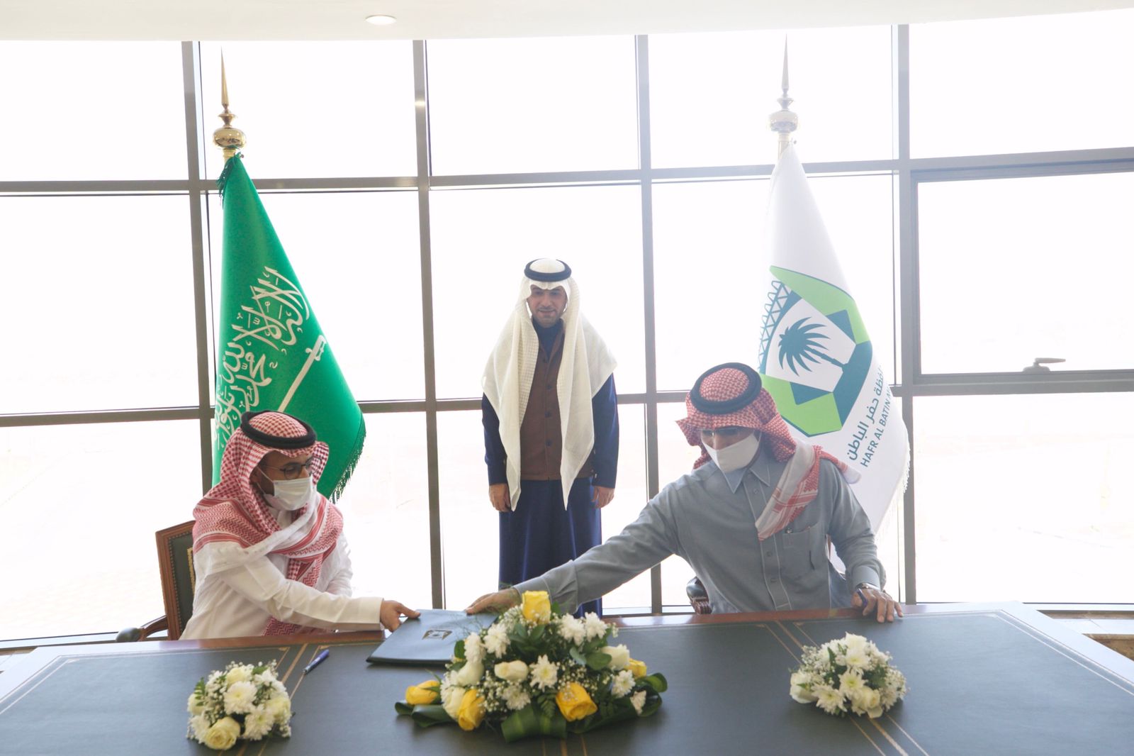 الحقيل يتفّقد مشاريع أمانة حفر الباطن ويشهد توقيع عدد من الاتفاقيات التنموية