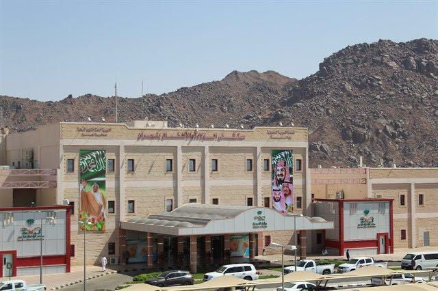 إستخراج قطعة معدنية ابتلعها طفل في نجران