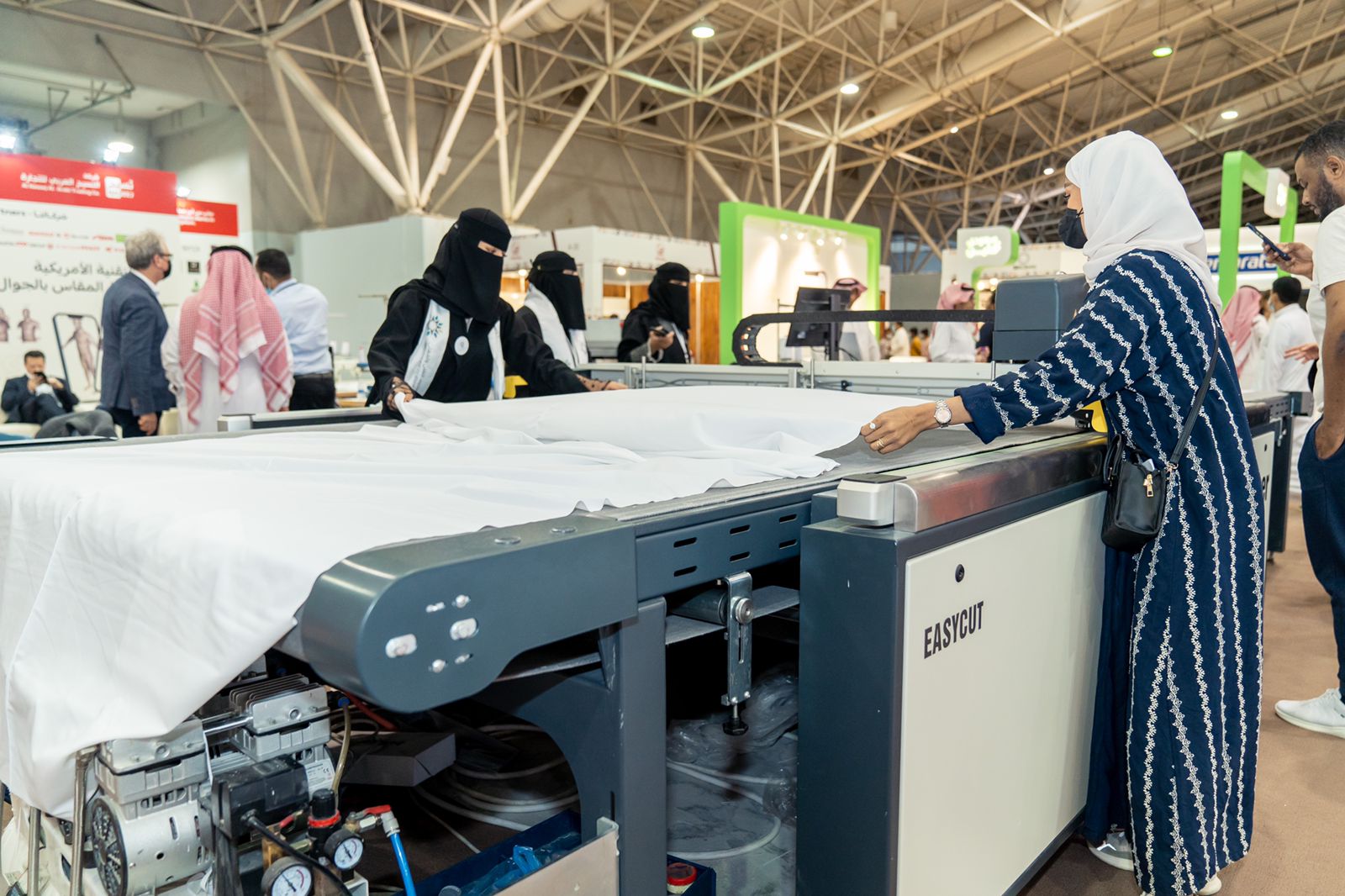 300 رائد اعمال يبتدأون أعمالهم  في مجال المستلزمات الرجالية