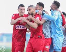 ضمك يتفوق على الرائد بهدف اللحظات الأخيرة