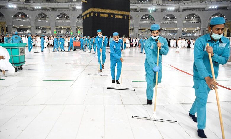 شؤون الحرمين ترفع استعداداتها لاستقبال المعتمرين والمصلين ليلة ختم القرآن