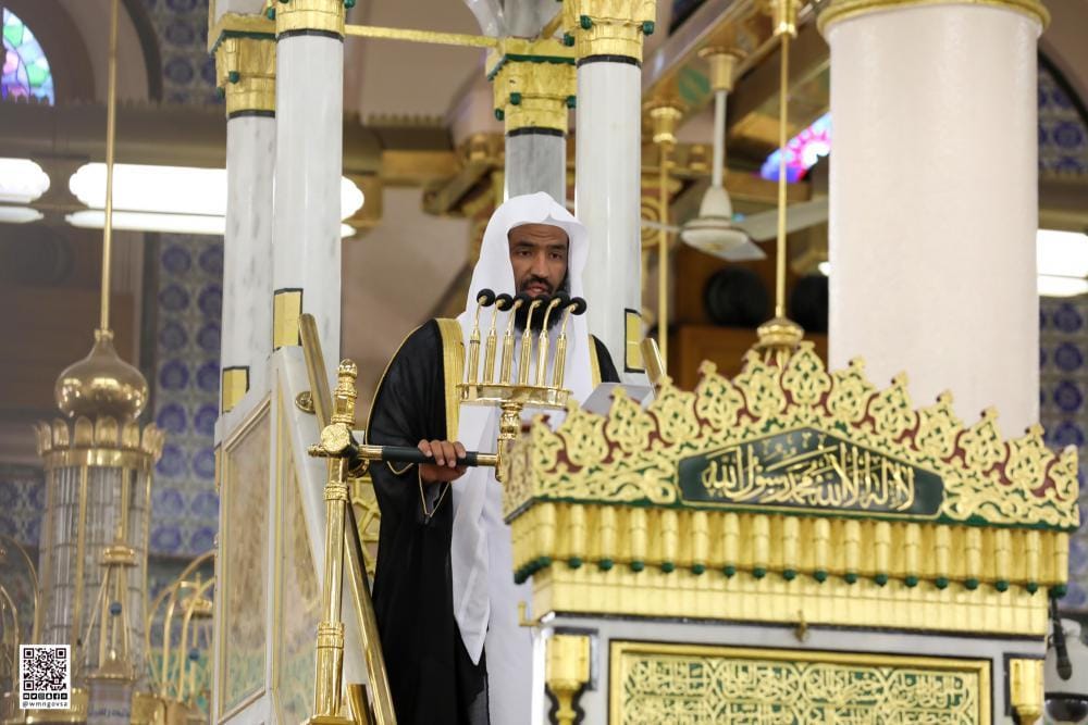 إمام وخطيب المسجد النبوي: الأعمال بالخواتيم فاجتهدوا فما هي إلا أياما معدودة وساعات محدودة ويذهب التعب ويبقى الأجر