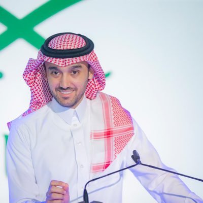 وزير الرياضة يهنئ القيادة بتأهل المنتخب إلى كأس العالم 2022