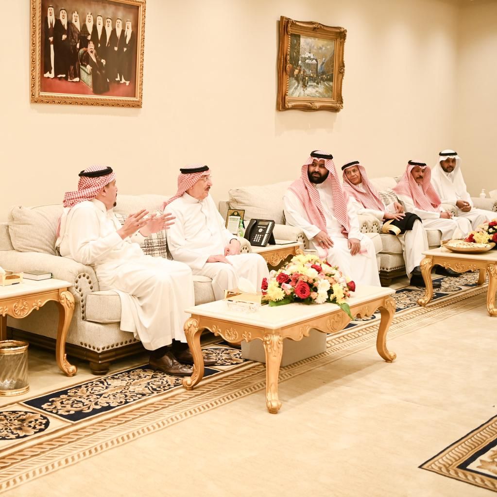 سمو أمير جازان يلتقي بسمو الأمير منصور بن ناصر وسمو رئيس الجمعية السعودية للتوحد .. 
