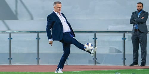 مدرب التعاون جون بروم بعد الخسارة من الدحيل القطري: