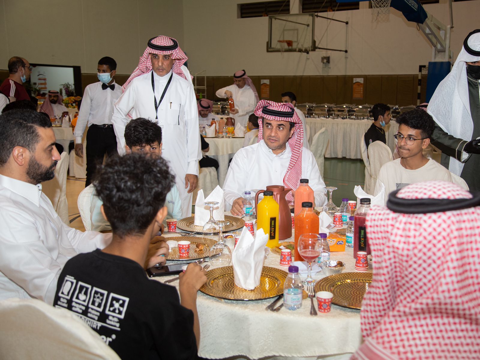 إدارة المسؤلية الاجتماعية بنادي الشباب تقيم حفل الإفطار الرمضاني السنوي لأبناء جمعية إنسان