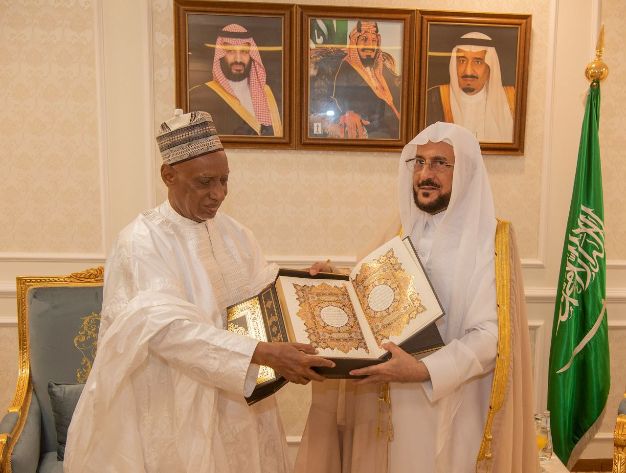 1560cc86-cb2d-4c67-a87d-2a2607c06f6e