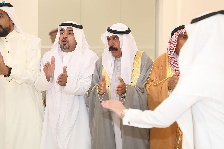 " الدحة " تستهوي عشاقها في المناسبات الاجتماعية والوطنية