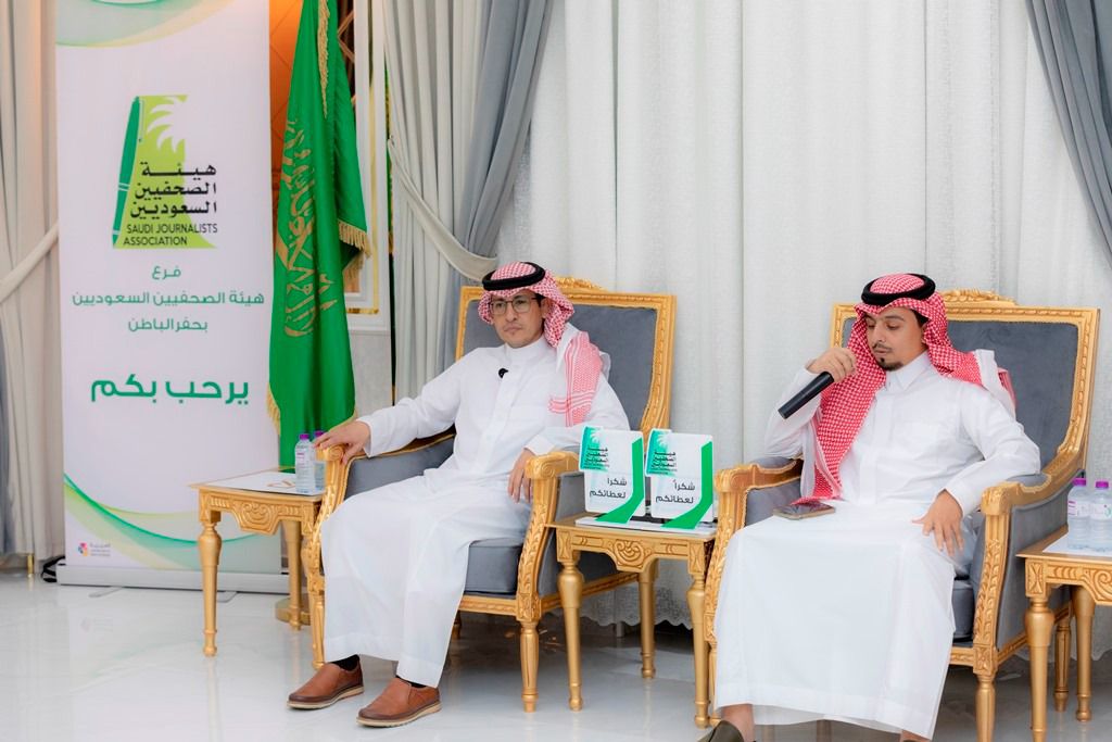 الكاتب الصحفي "فواز عزيز" ضيف الصالون الإعلامي لصحفيو حفرالباطن