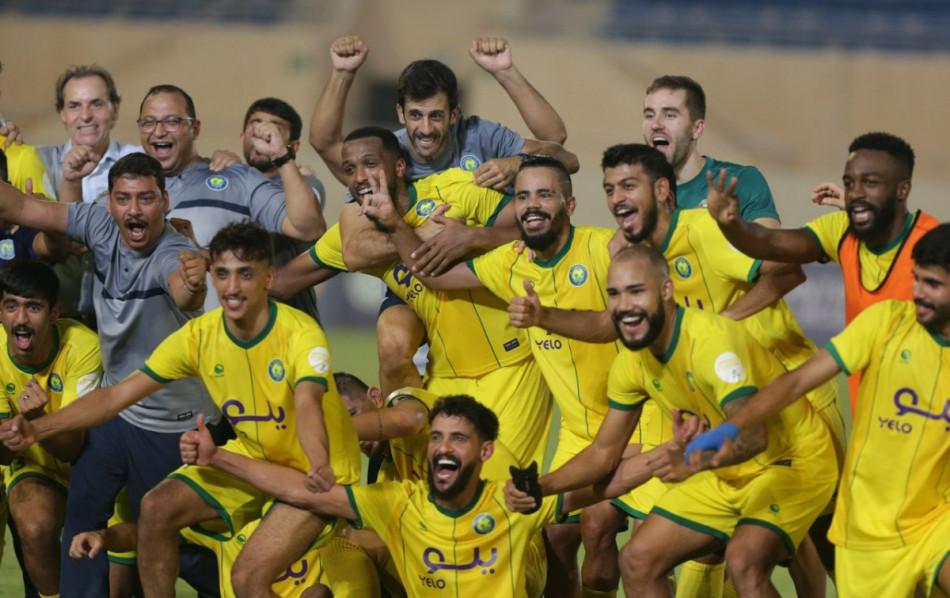 من " الراكة " العروبة يتغلب بثنائية على القادسية ويحصل على النقاط 