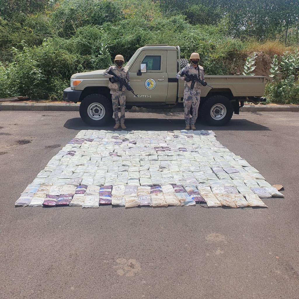 حرس الحدود بمنطقة جازان يحبط محاولة تهريب (300) كيلو جرام من مادة الحشيش المخدر