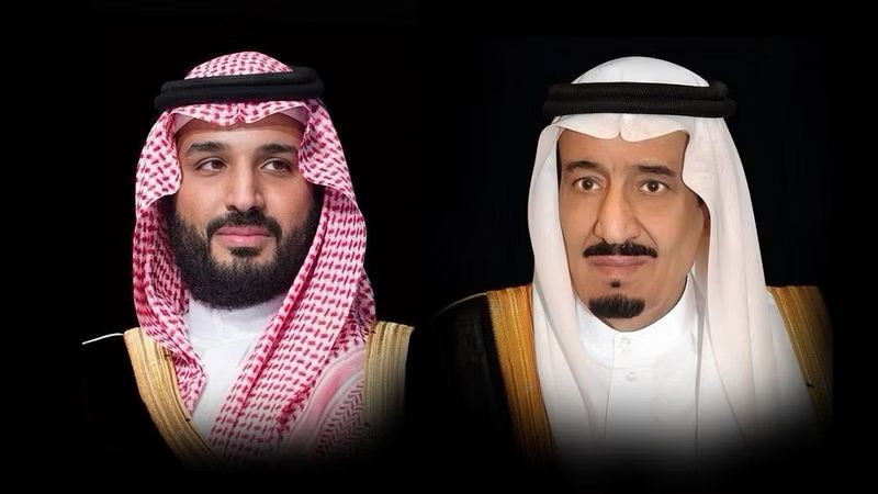 القيادة تهنئ الرئيس العراقي بمناسبة انتخابه وأدائه اليمين الدستورية رئيسًا للبلاد