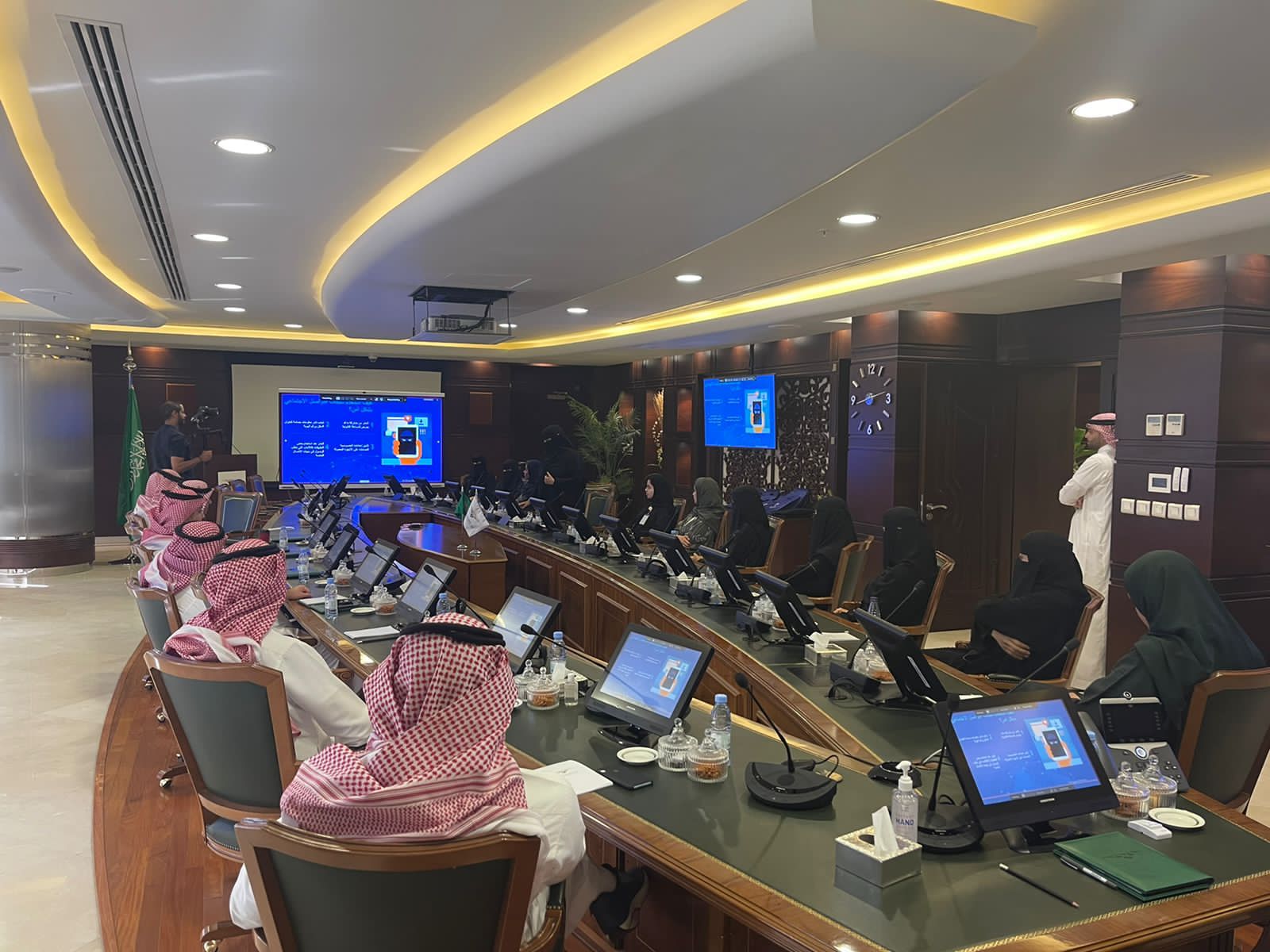 عقارات الدولة تنظّم جلسة توعوية بالأمن السيبراني