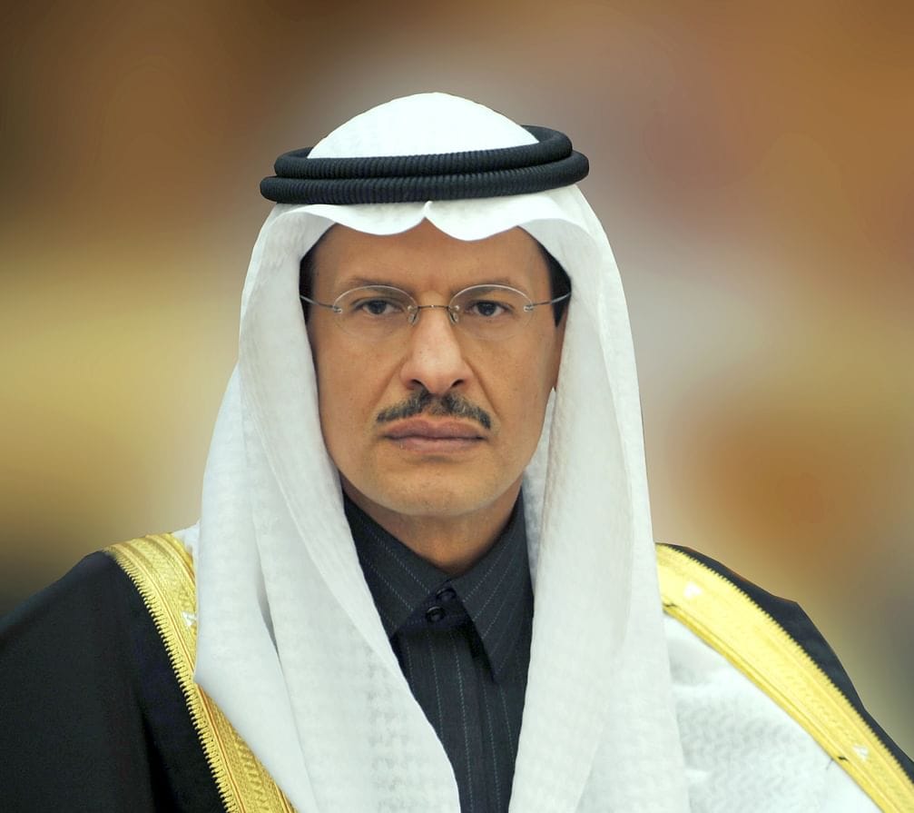 الأمير عبدالعزيز بن سلمان يناقش تعزيز التعاون مع وزير المناخ وسياسة الطاقة في هولندا