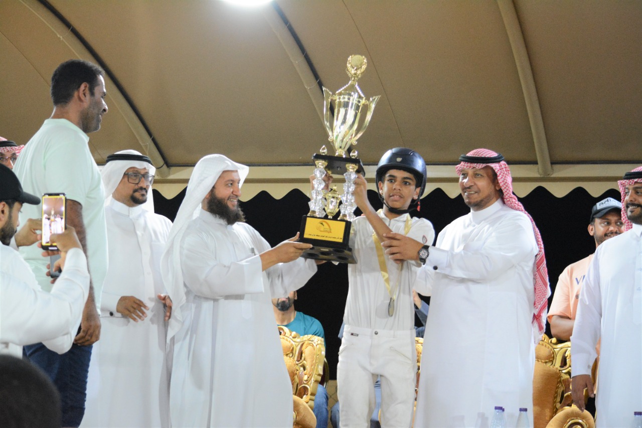 اختتام بطولة كأس جمعية فرسان لقفز الحواجز بمنطقة جازان بمشاركة 100 فارسًا وفارسة