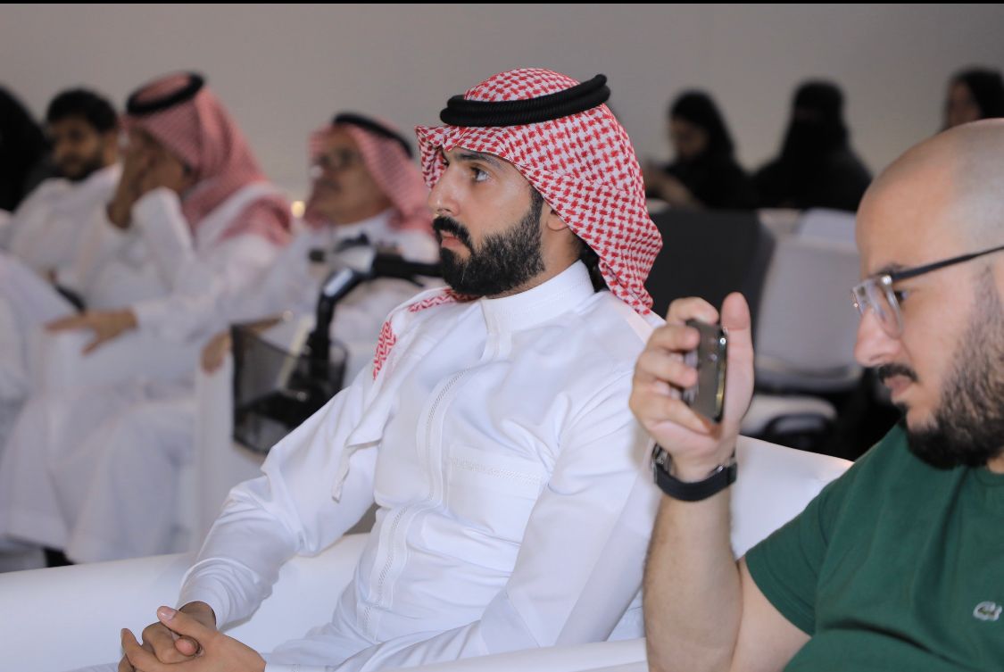 نحاتون يشيدون بجهود وزارة الثقافة في رعاية ملتقيات النحت