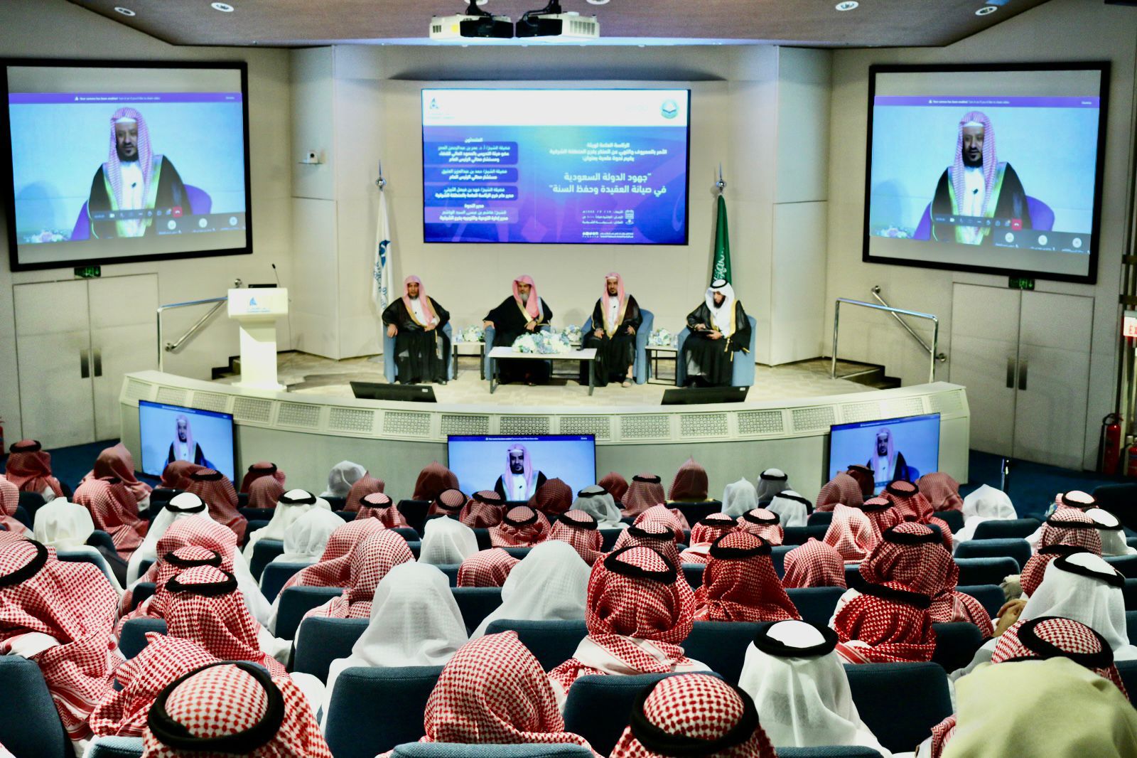 84f6cade-9fa1-49dd-b7e7-6fb0f8102fb9