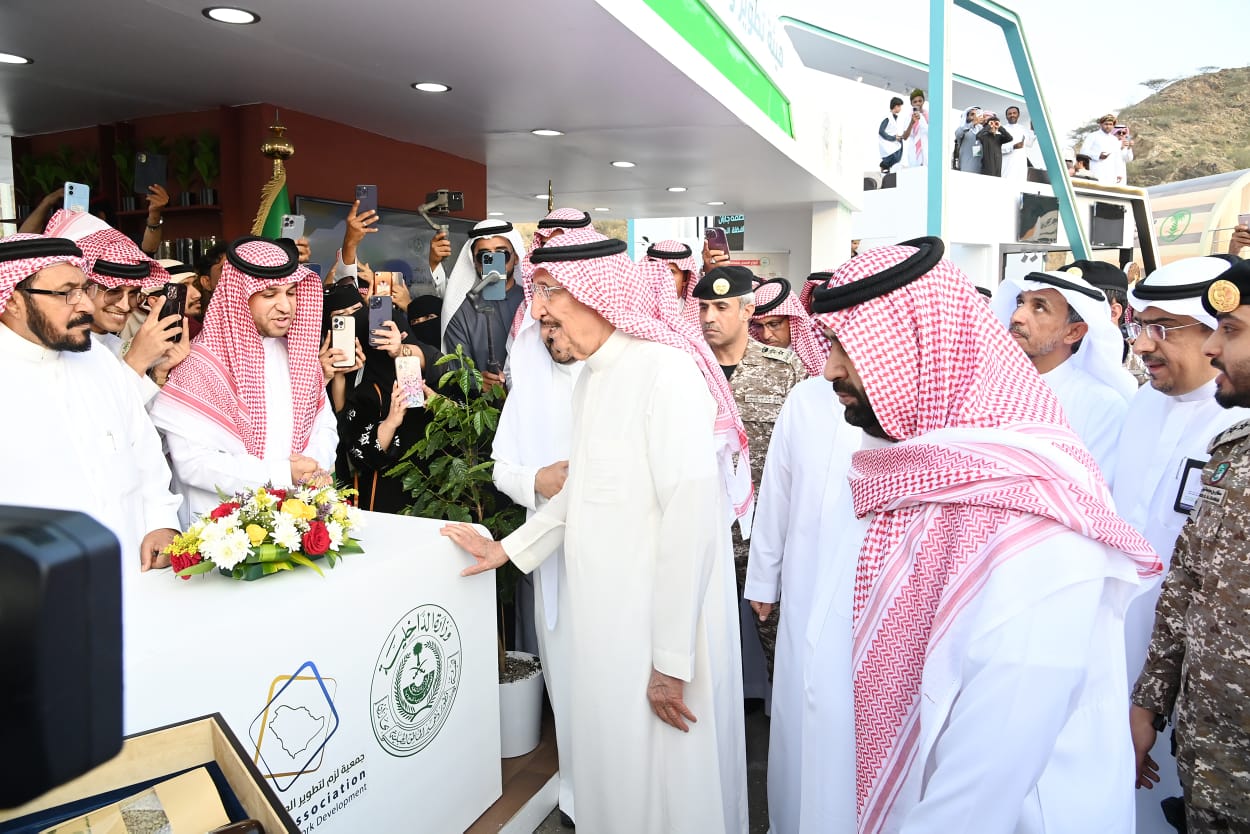 de85a3dd-49ea-470f-94c0-b8bb2433899b