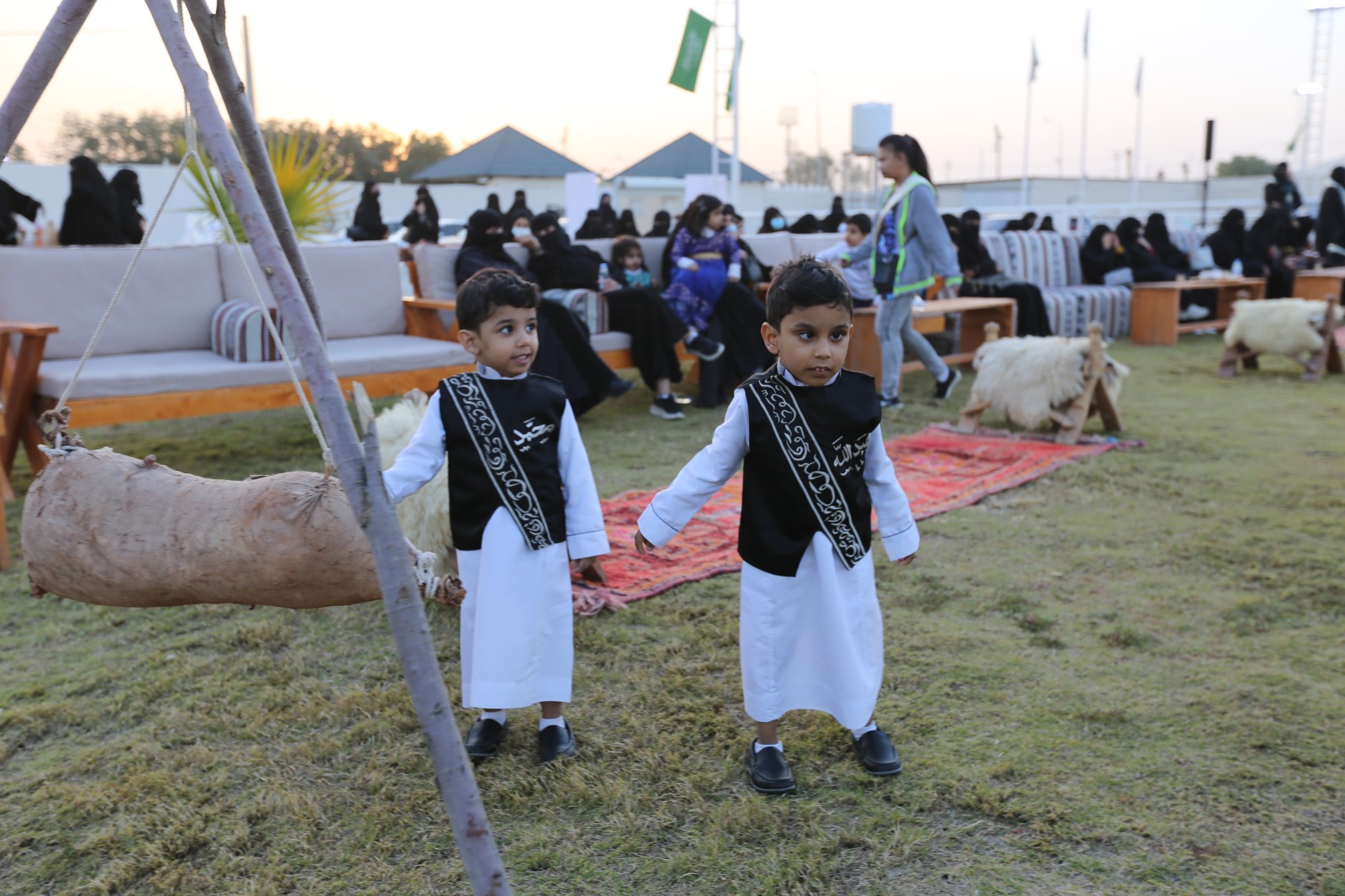 f02f92ef-08fd-43aa-83c8-770c0df14490