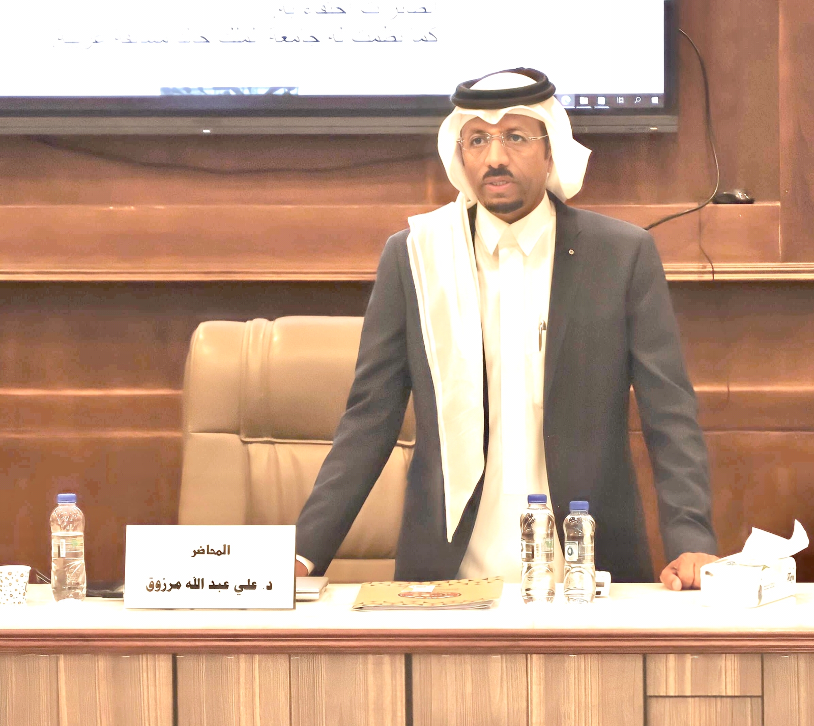 ضمن برنامج جسفت عسير الشتوي الدكتور علي مرزوق يلقي محاضرة الحروفية