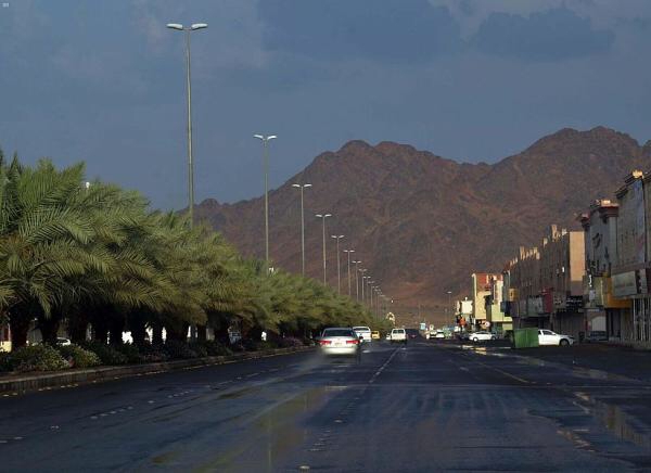 "الأرصاد" : أمطار رعدية على منطقة المدينة المنورة