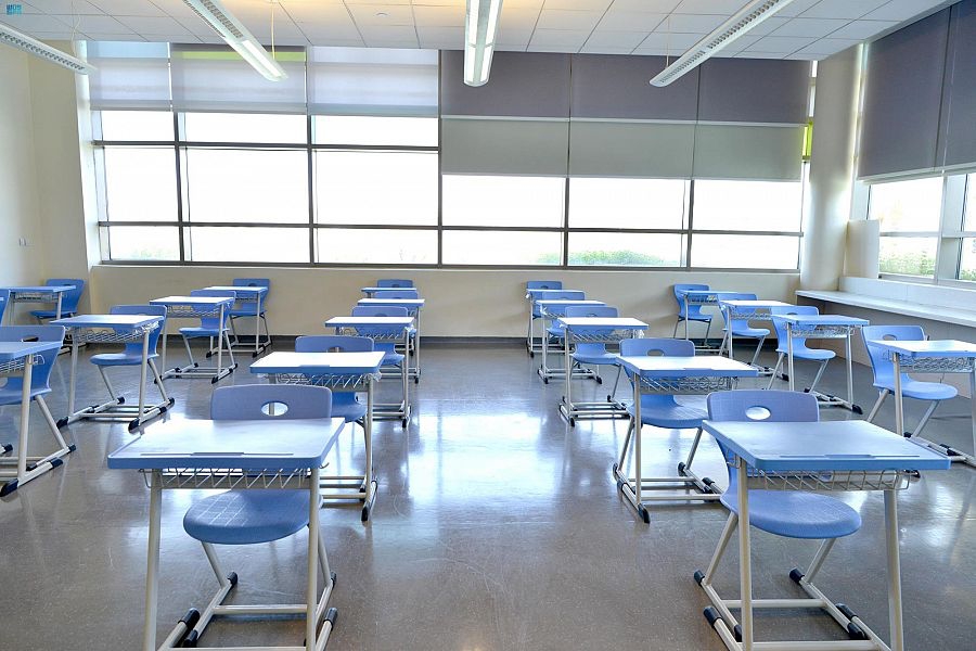 بسبب استمرار هطول الأمطار .. تعليق الدراسة غداً الثلاثاء بعدد من إدارات التعليم بالمملكة 