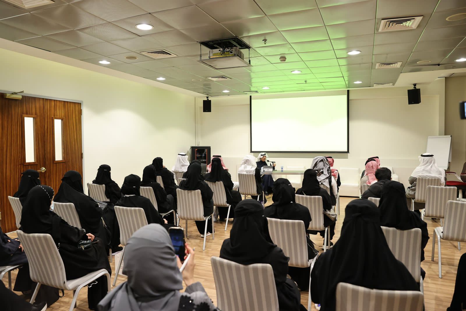 ملتقى "دراية" يتفاعل بـ 9ورش ونصائح.. "الادخار وتأمين الحاسوب وإسعاف الأطفال"