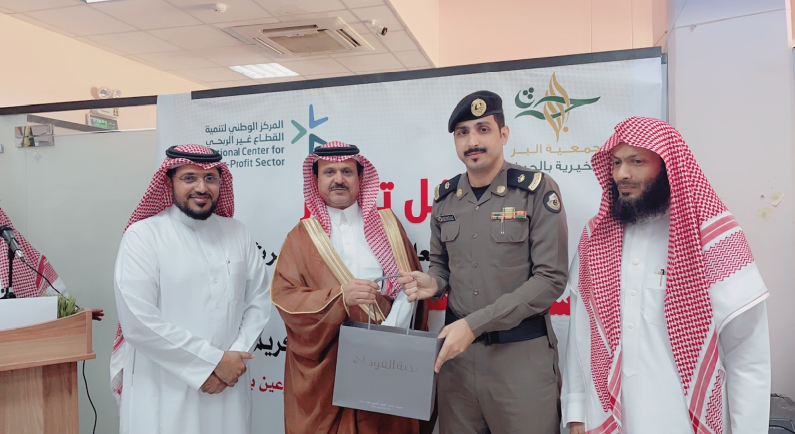 محافظ الحرث يرعى حفل بر الحرث