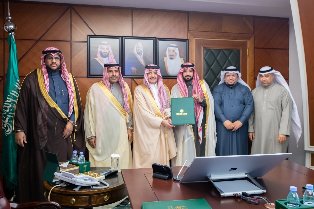 بارك انطلاق أعمال "المركز الوطني للوقاية من الآفات والاوبئة الحيوانية والنباتية ومكافحتها" أمير الشرقية: المنطقة تزخر بثروات طبيعية متنوعة تستوجب الحفاظ عليها