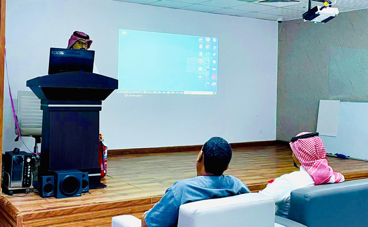 برنامج توجيهي للموظفين الجدد بمستشفى الحُرّث العام