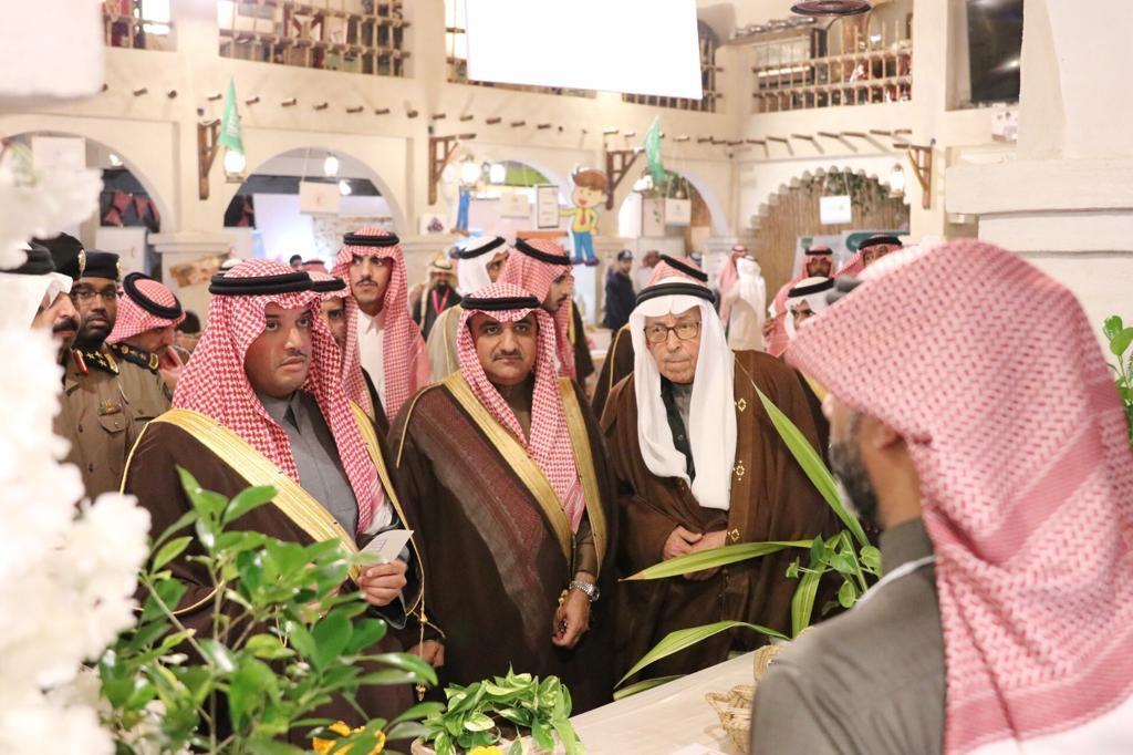 سمو محافظ الأحساء يدشن كرنفال الزهور الرابع