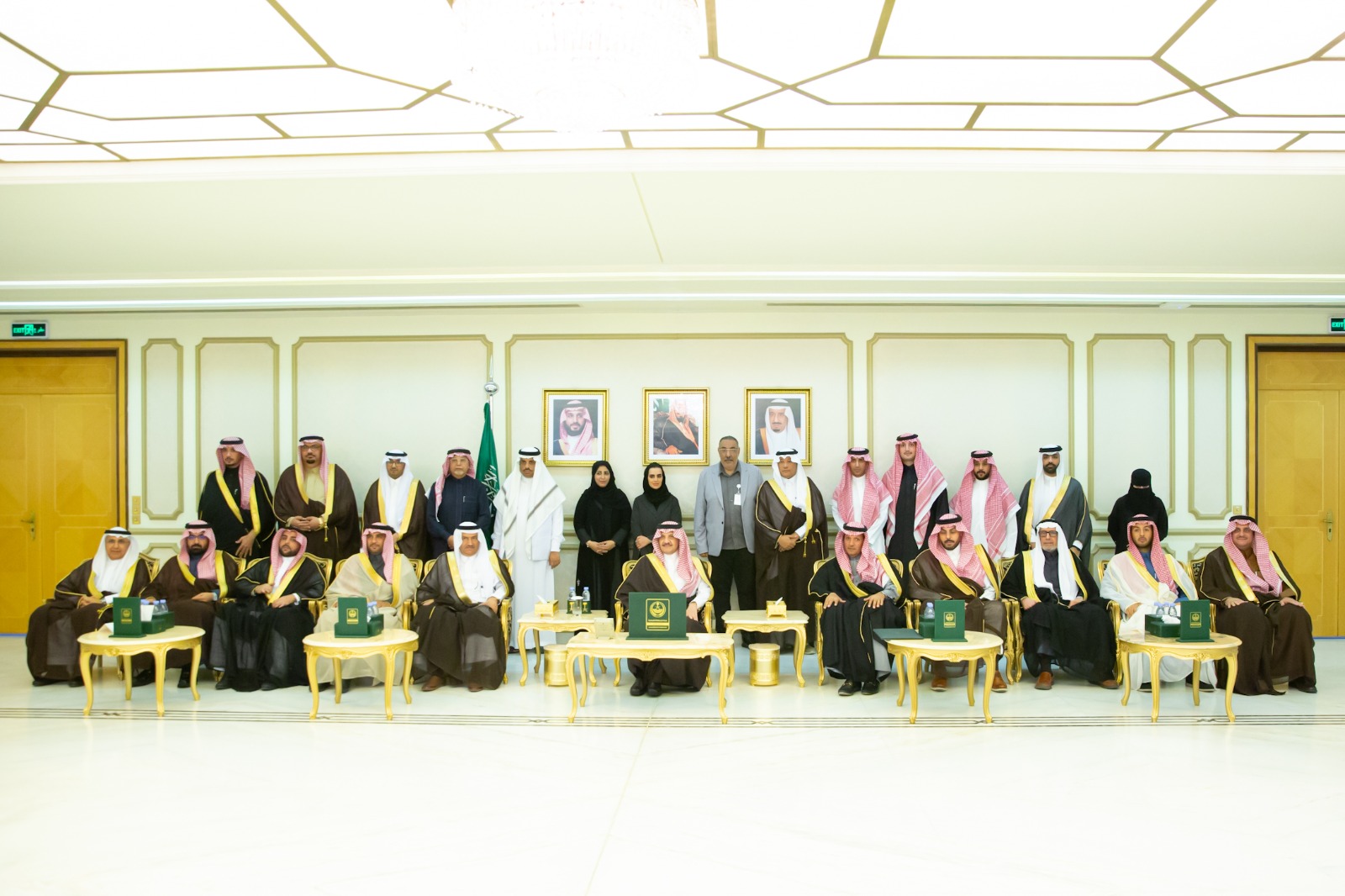 أمير الشرقية يكرم الجهات الداعمة لملتقى تأهيل ذوي الإعاقة من الشباب والشابات 