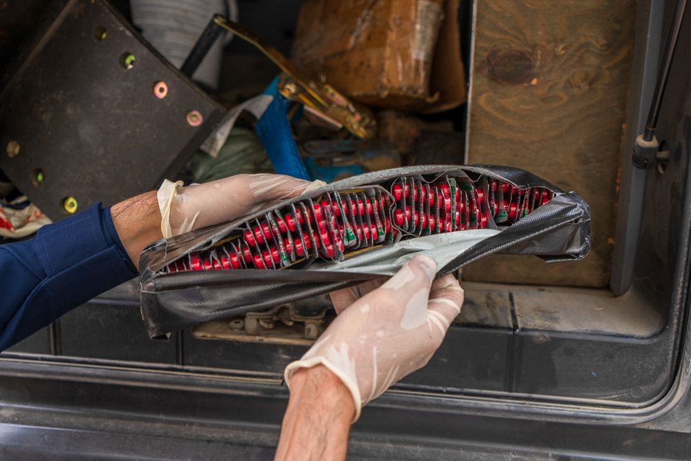 "الزكاة والضريبة والجمارك" تُحبط محاولتي تهريب أكثر من 27 كيلوجرام من الشبو و17 ألف حبة محظورة‎