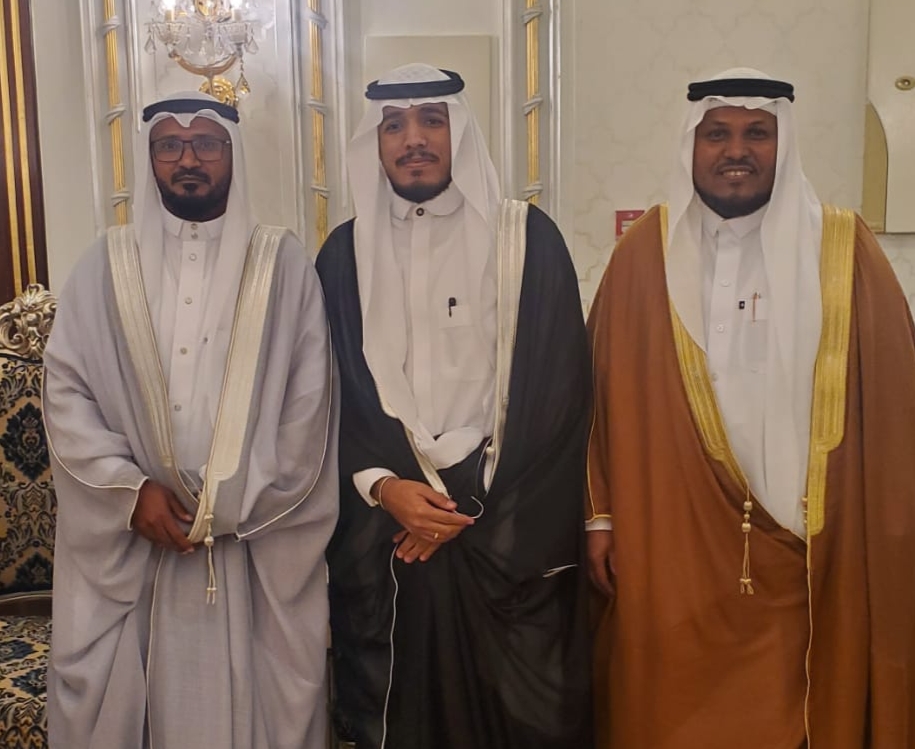 الجيزاني يدخل القفص الذهبي 