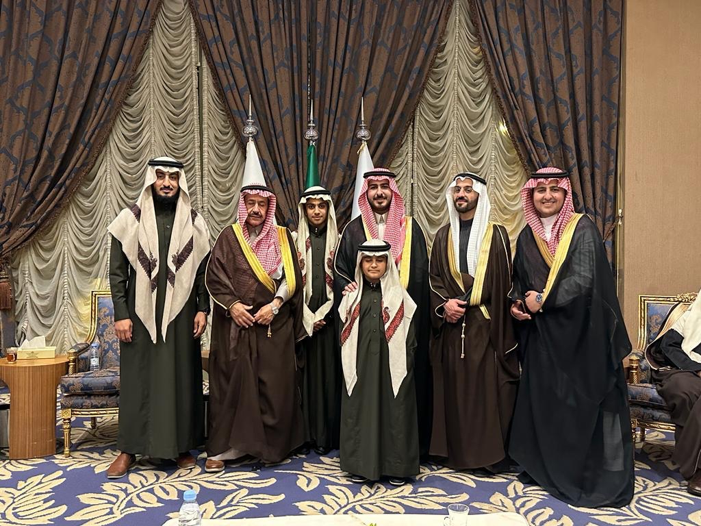 آل السيف يحتفون بزفاف الطبيب فيصل 