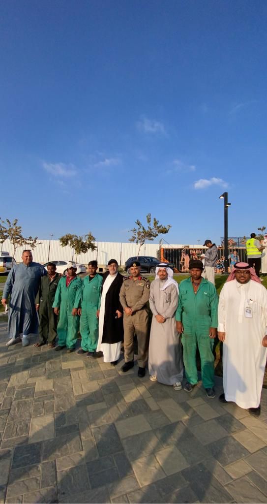 وقف الوالدين ونادي البر ينفذان مبادرة للتشجير في أبها بمشاركة (رحالة الجنوب)