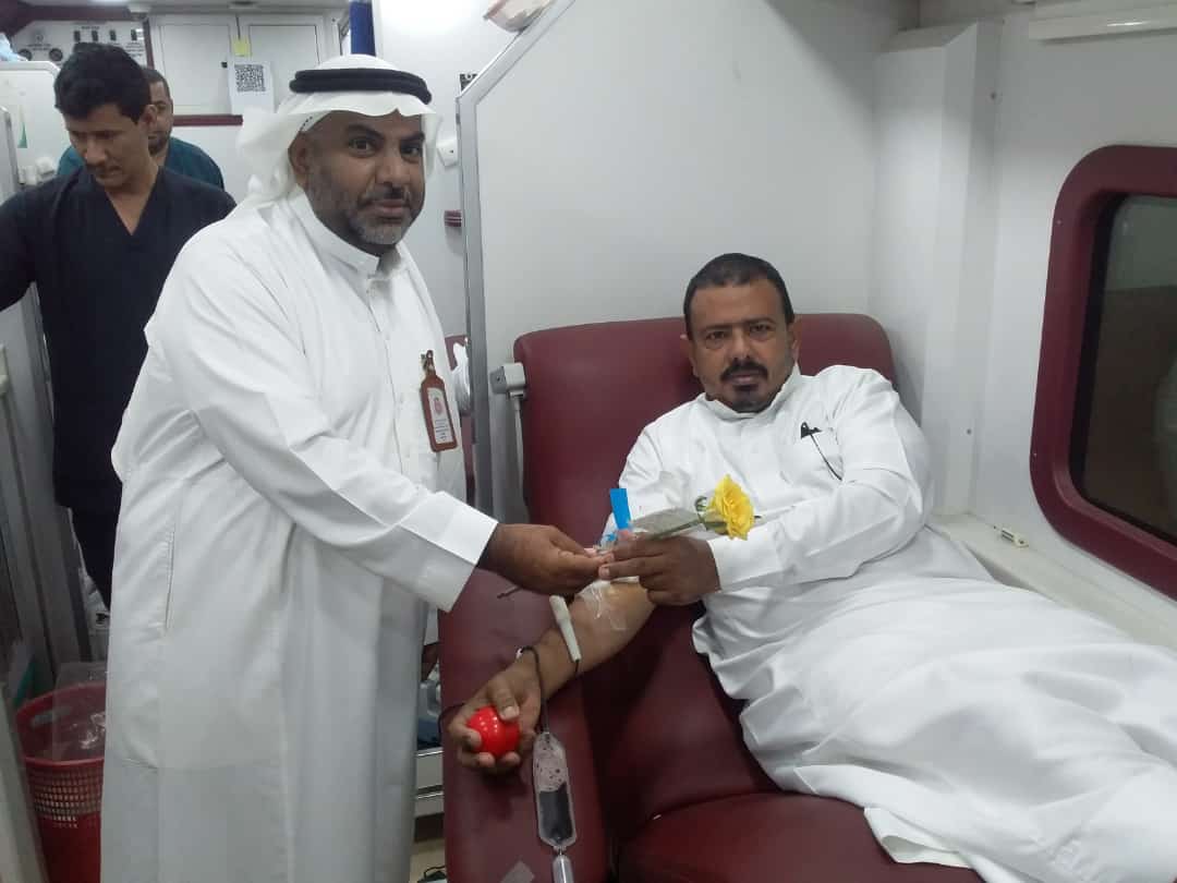 دماؤنا فداء للوطن حملة تبرع بالدم نفذها مستشفى صامطة العام