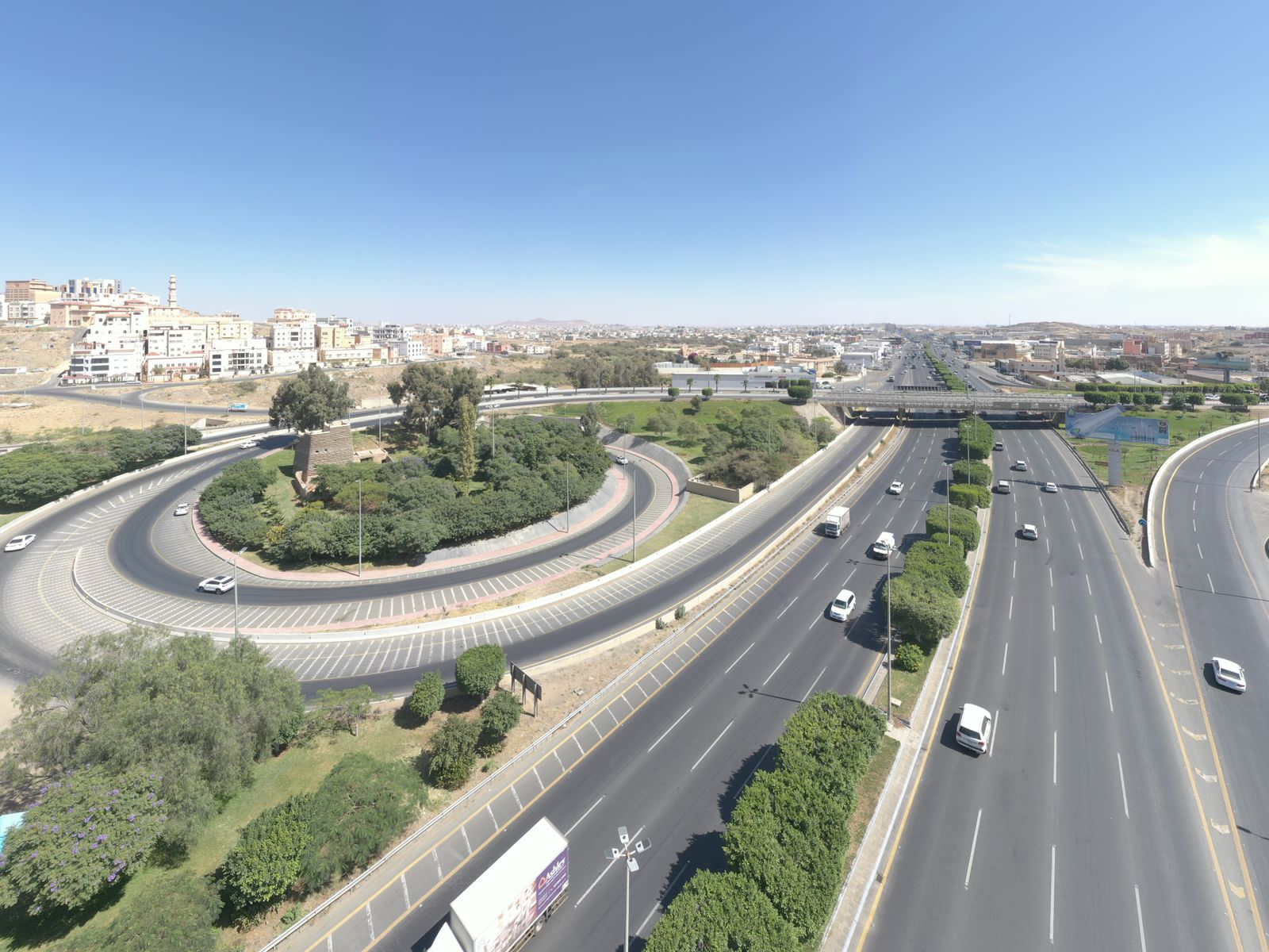 استراتيجية قطاع الطرق.. ترتقي بالسلامة.. وتشجع الابتكار.. وتدعم الناتج المحلي وخلق الوظائف