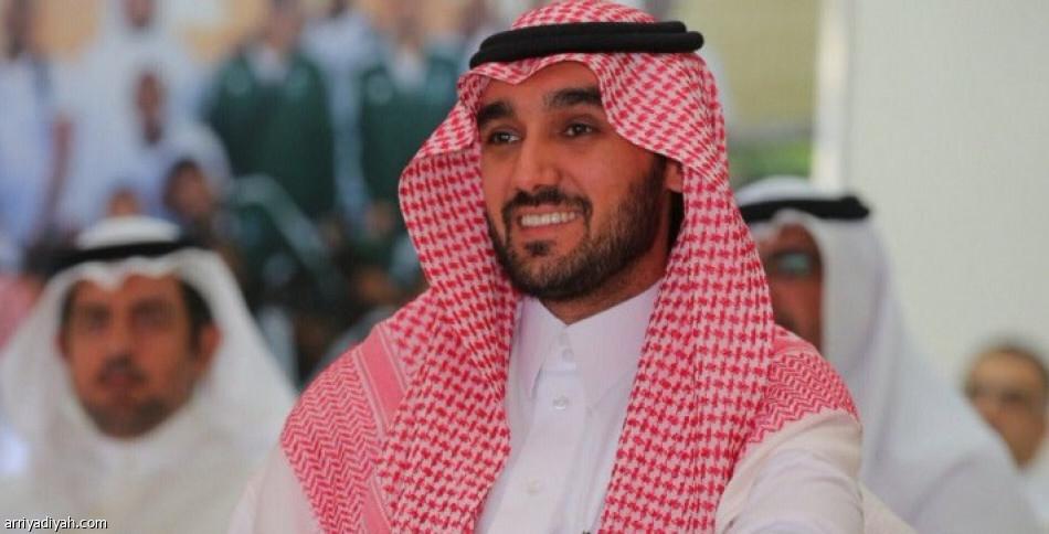 وزير الرياضة يعتمد جولة "يوم العلم"