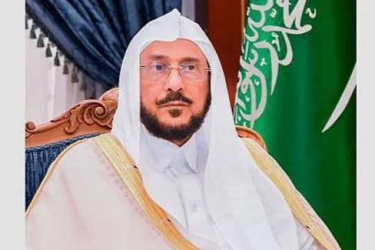 وزير الشؤون الإسلامية يوجه بتهيئة جميع الجوامع والمصليات لاستقبال المصلين في عيد الفطر المبارك