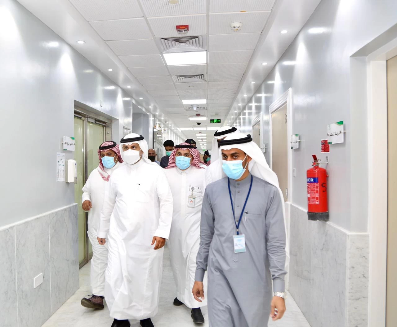 وزير الصحة يتفقد سير العمل بالمرافق الصحية بالمنطقة المركزية ويزور مراكز الهلال الأحمر السعودي بالحرم المكي الشريف