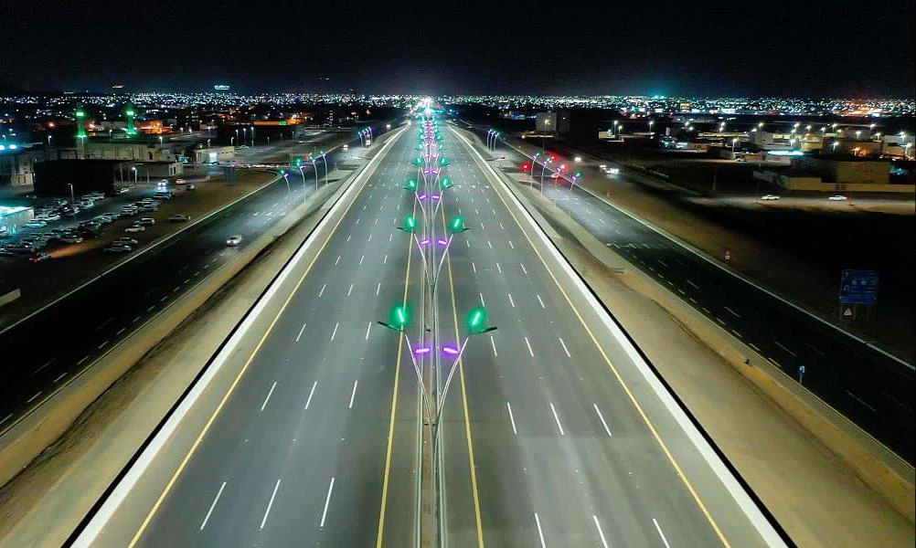 قرابة 16 ألف كيلو متر زيادة في أطول شبكة للطرق بالمملكة عام 2022